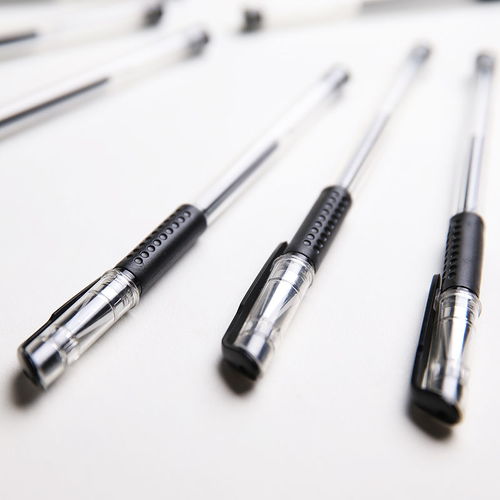 中性笔圆珠笔碳素笔0.5mm 黑色签字笔批发办公学生文具用品送笔芯